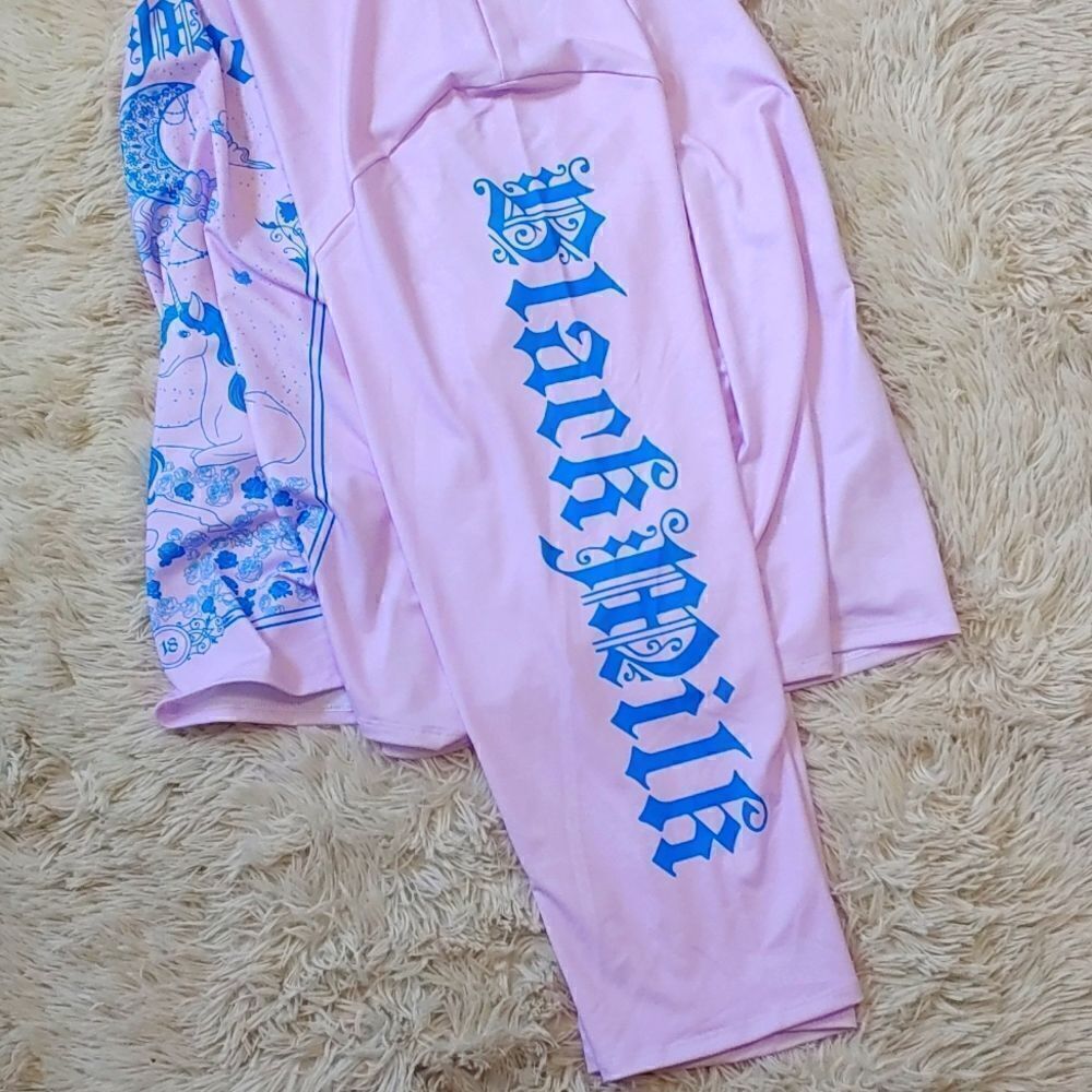 šBlackmilkāXXL,āTheāMoonāTarotāCardāOversizedāTop - Picture 9 of 13